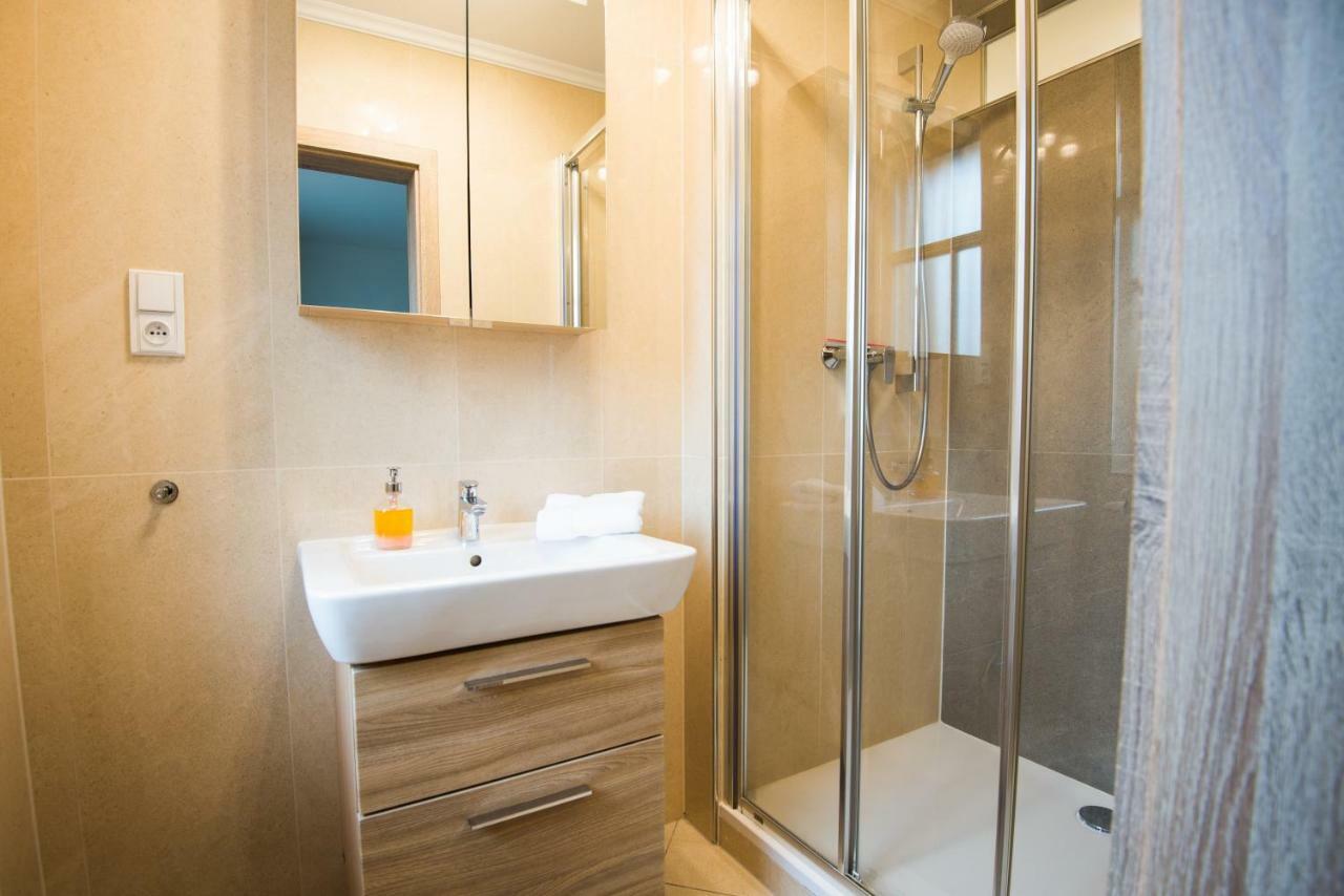קרלובי וארי Spa Apartments Bulharska מראה חיצוני תמונה