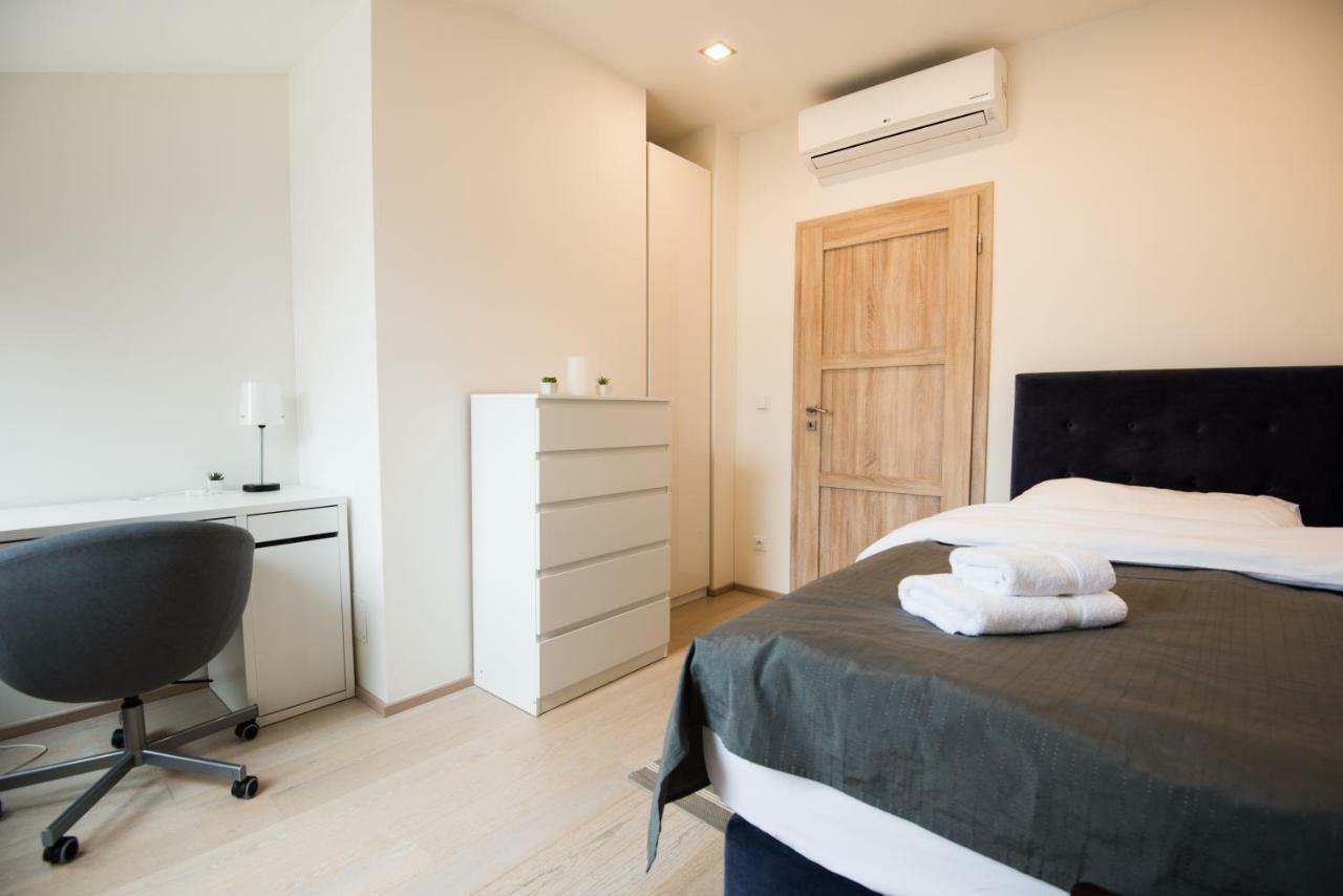 קרלובי וארי Spa Apartments Bulharska מראה חיצוני תמונה