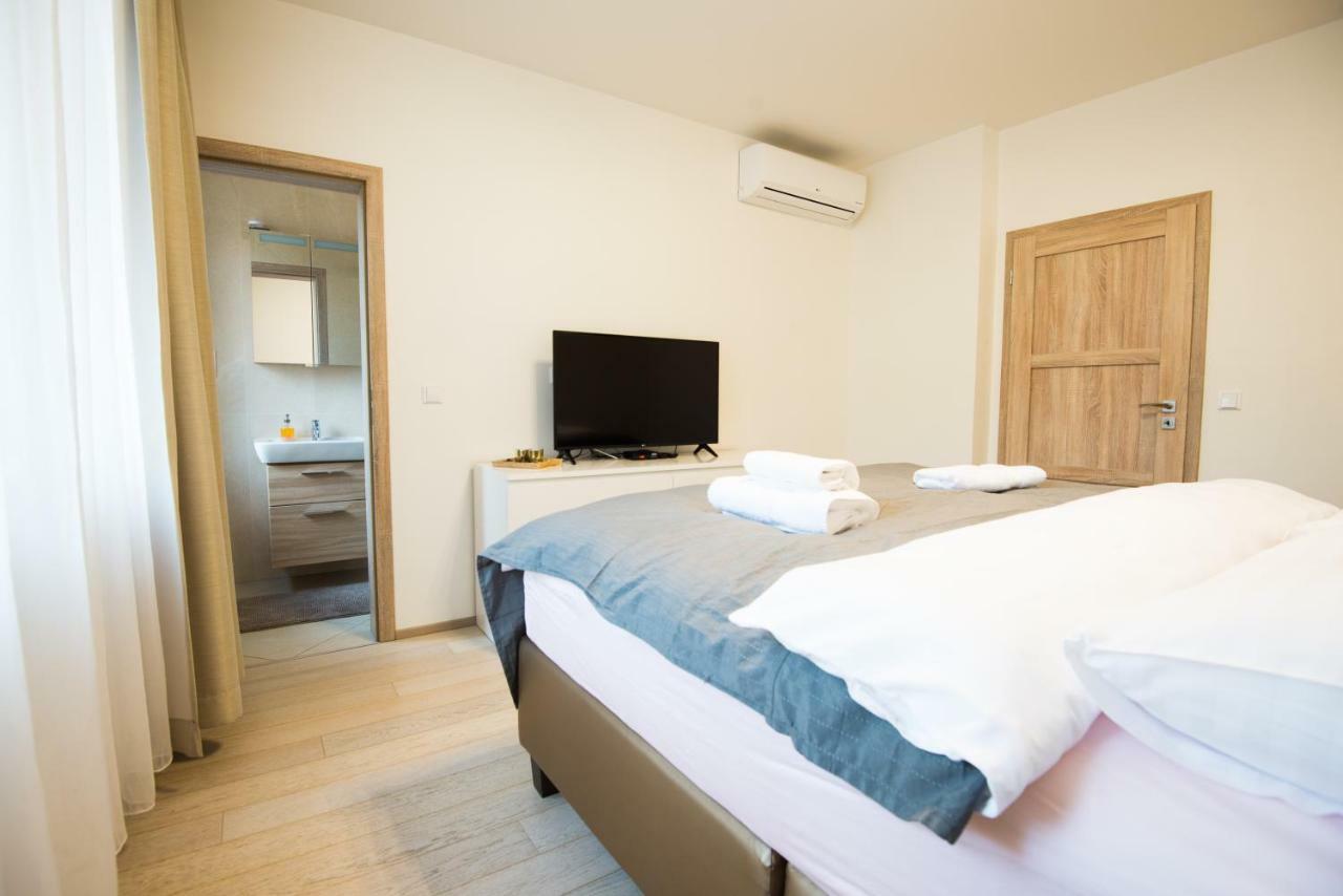 קרלובי וארי Spa Apartments Bulharska מראה חיצוני תמונה