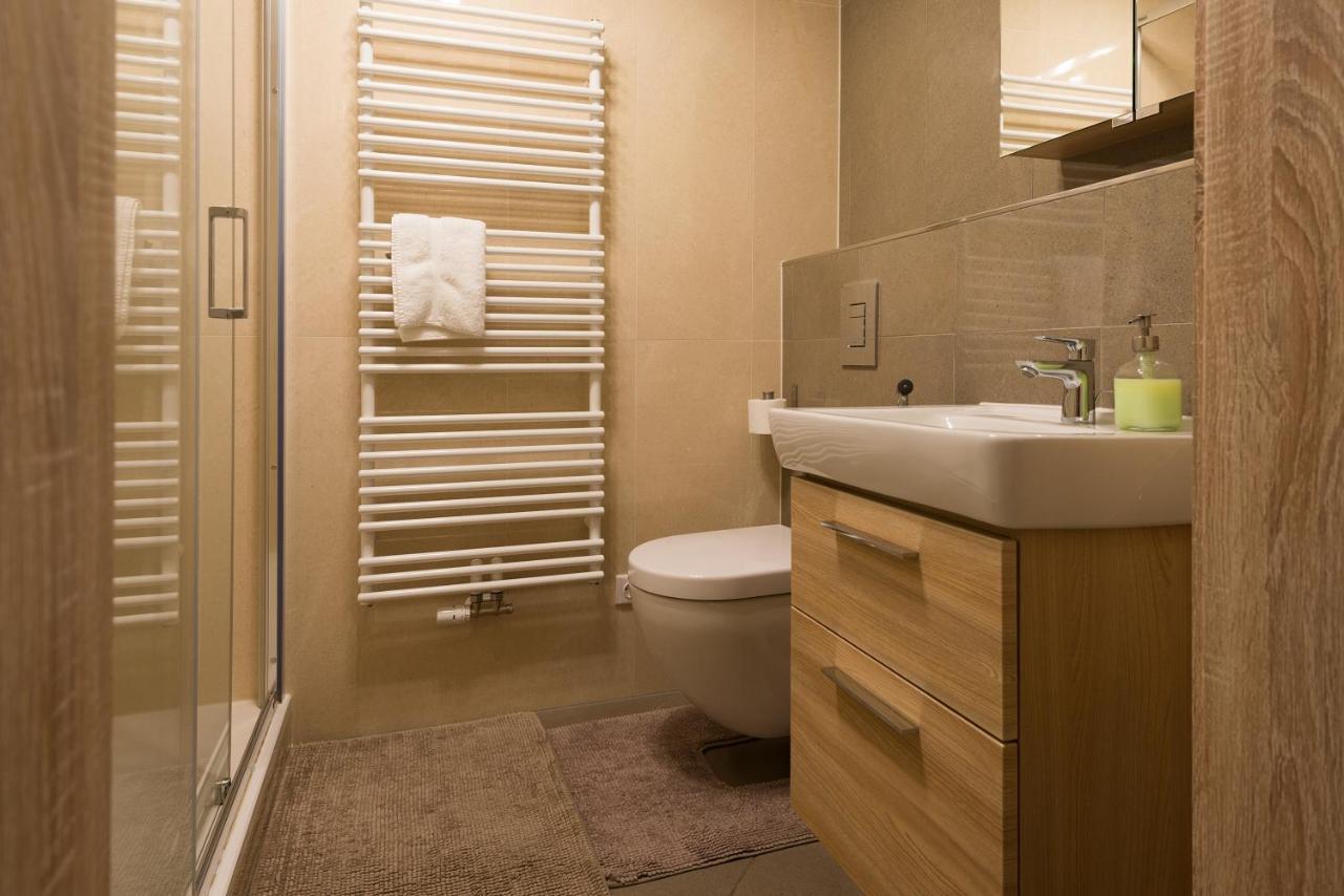קרלובי וארי Spa Apartments Bulharska מראה חיצוני תמונה
