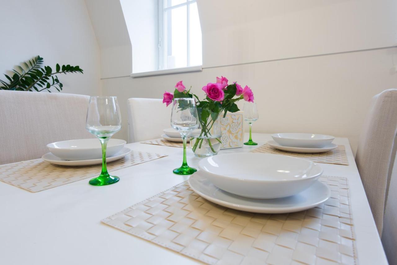 קרלובי וארי Spa Apartments Bulharska מראה חיצוני תמונה